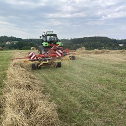 SB-1352 v akci na pozemcích pana Háčka